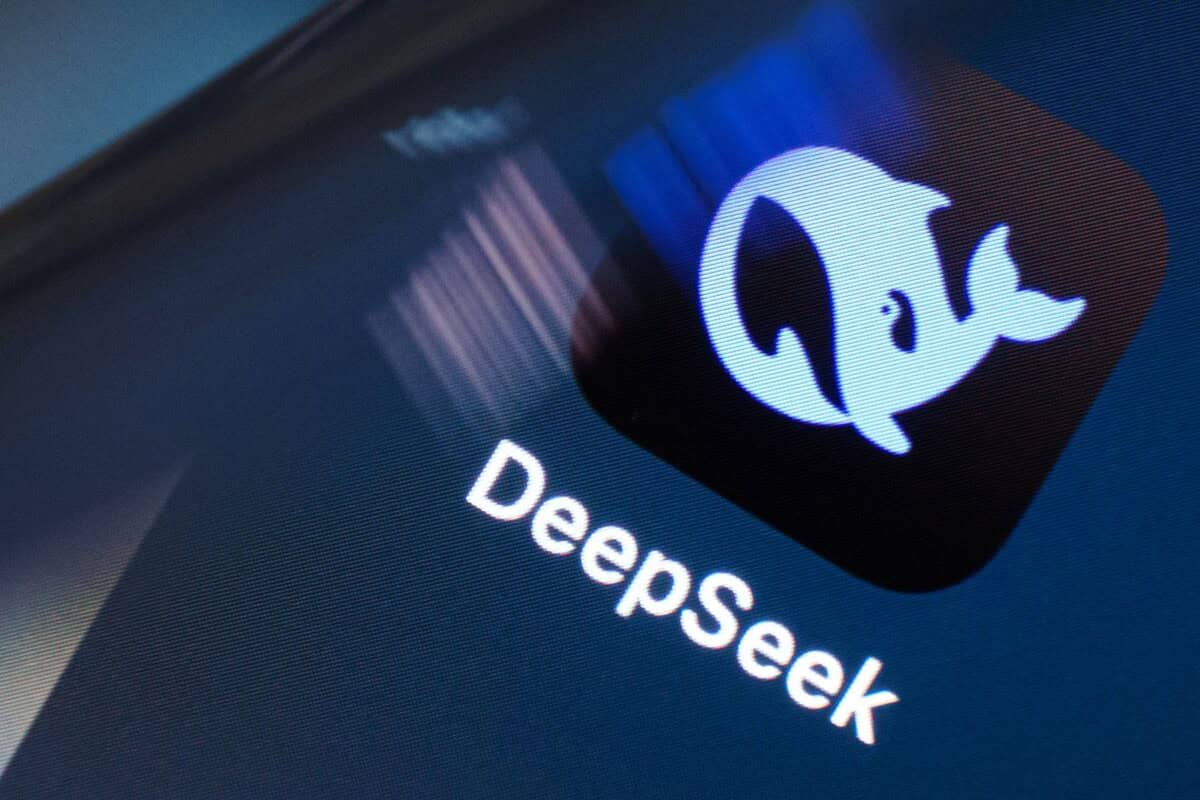 DeepSeek实战应用全攻略：15个场景提升工作生活效率​